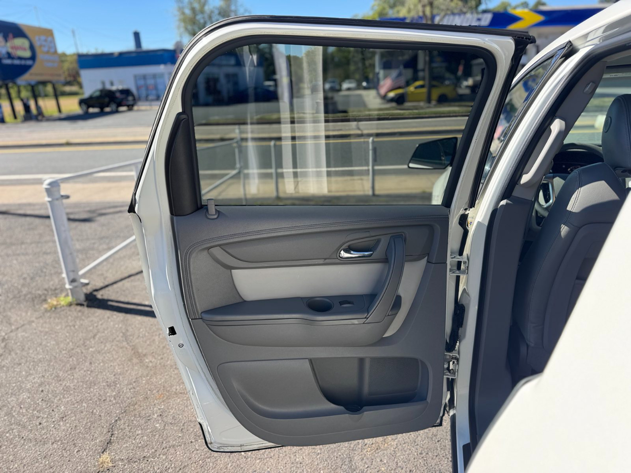 GMC Acadia FWD 4dr SLE w/SLE-2 2015