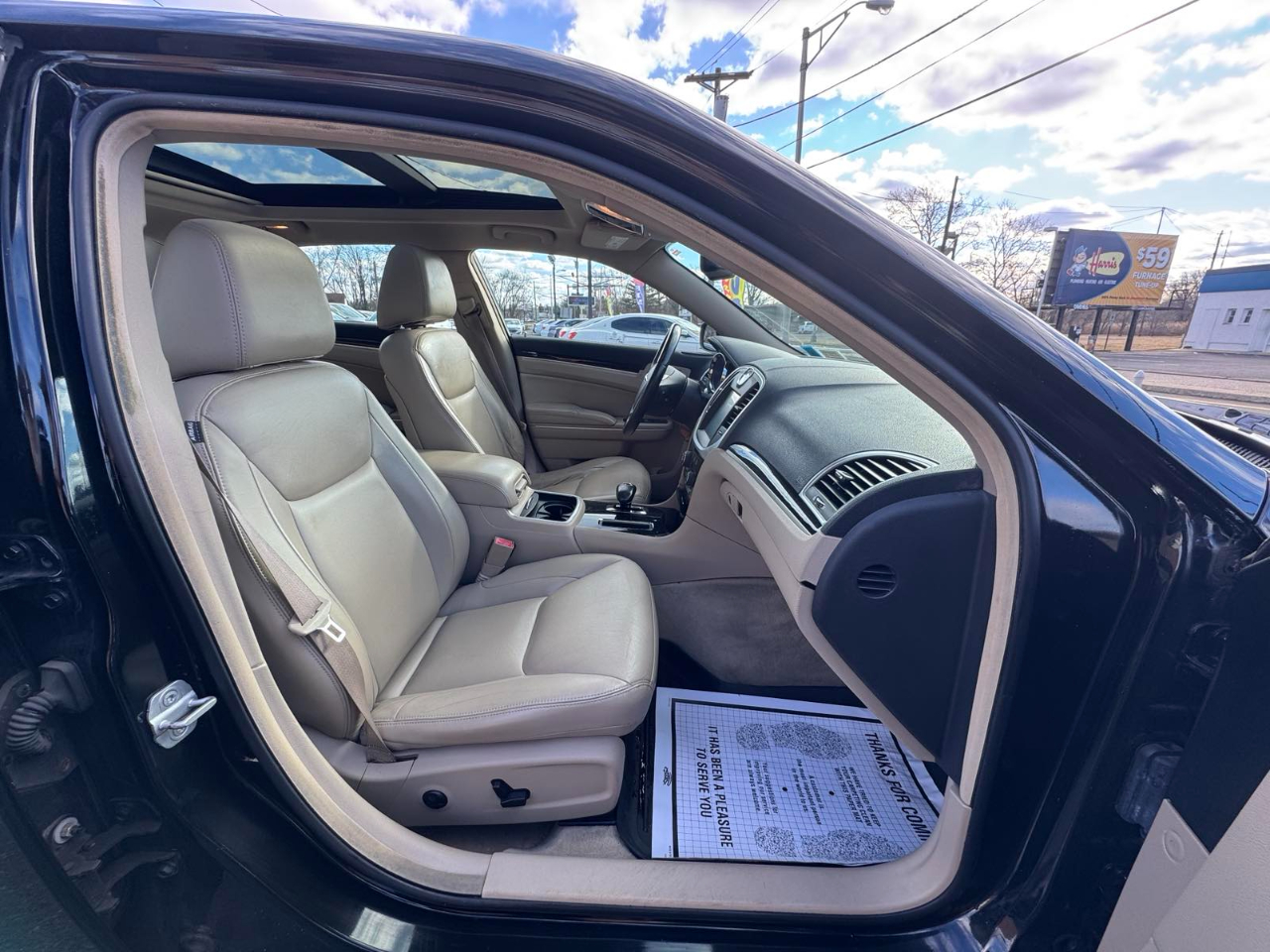 Chrysler 300 4dr Sdn AWD 2013