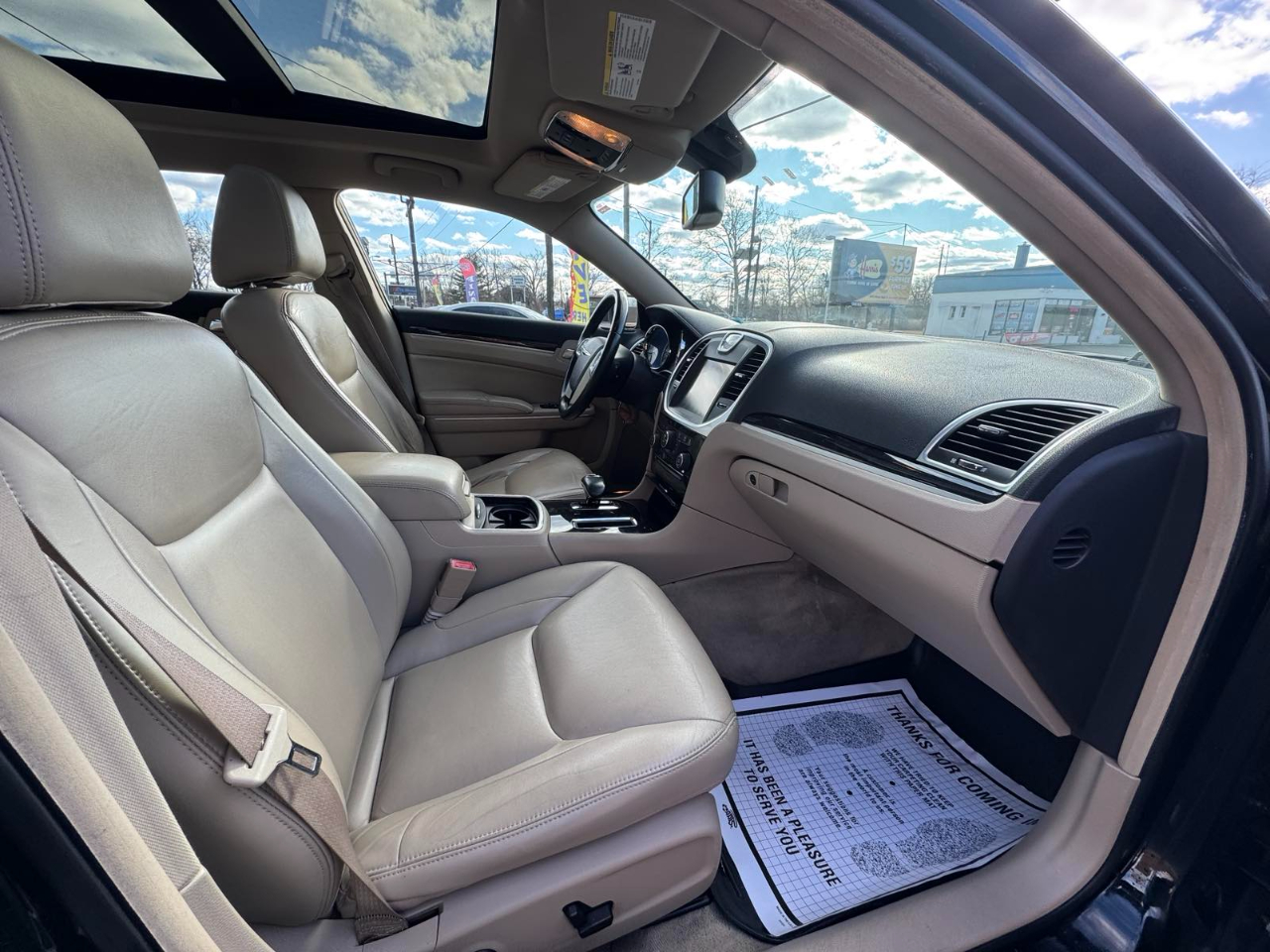 Chrysler 300 4dr Sdn AWD 2013