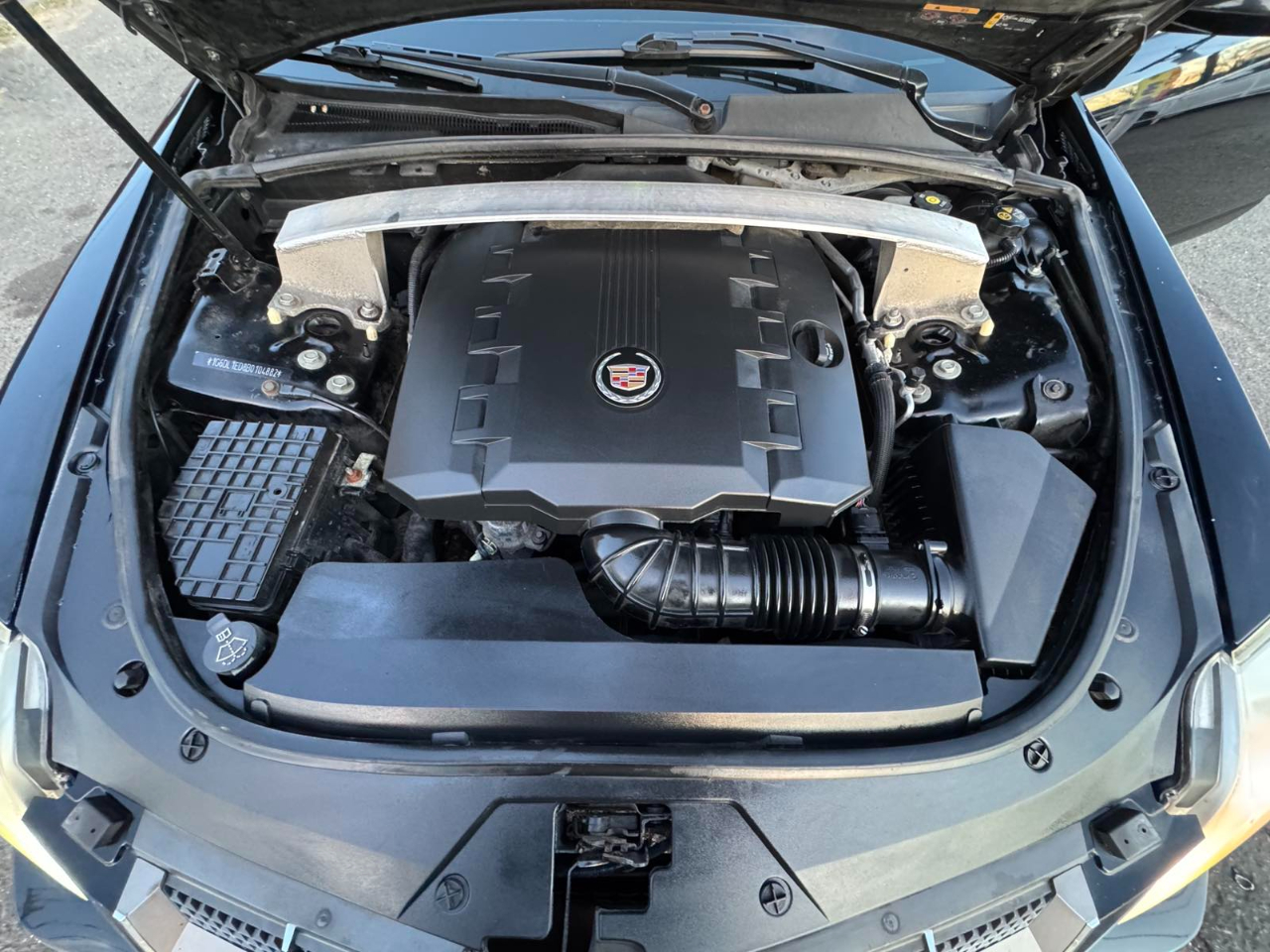 Cadillac CTS Coupe 2dr Cpe Performance AWD 2011