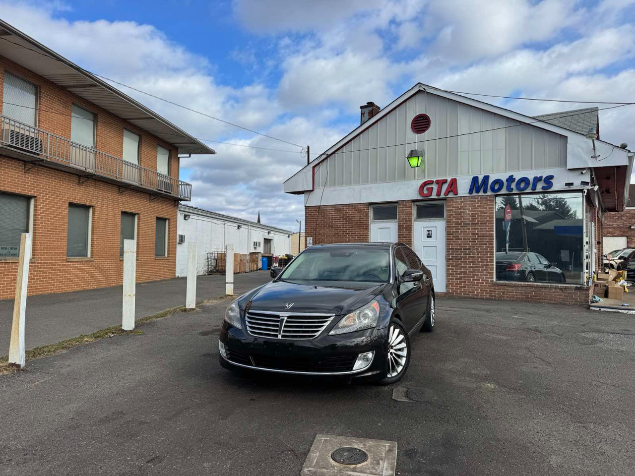 Hyundai Equus 4dr Sdn Signature 2014