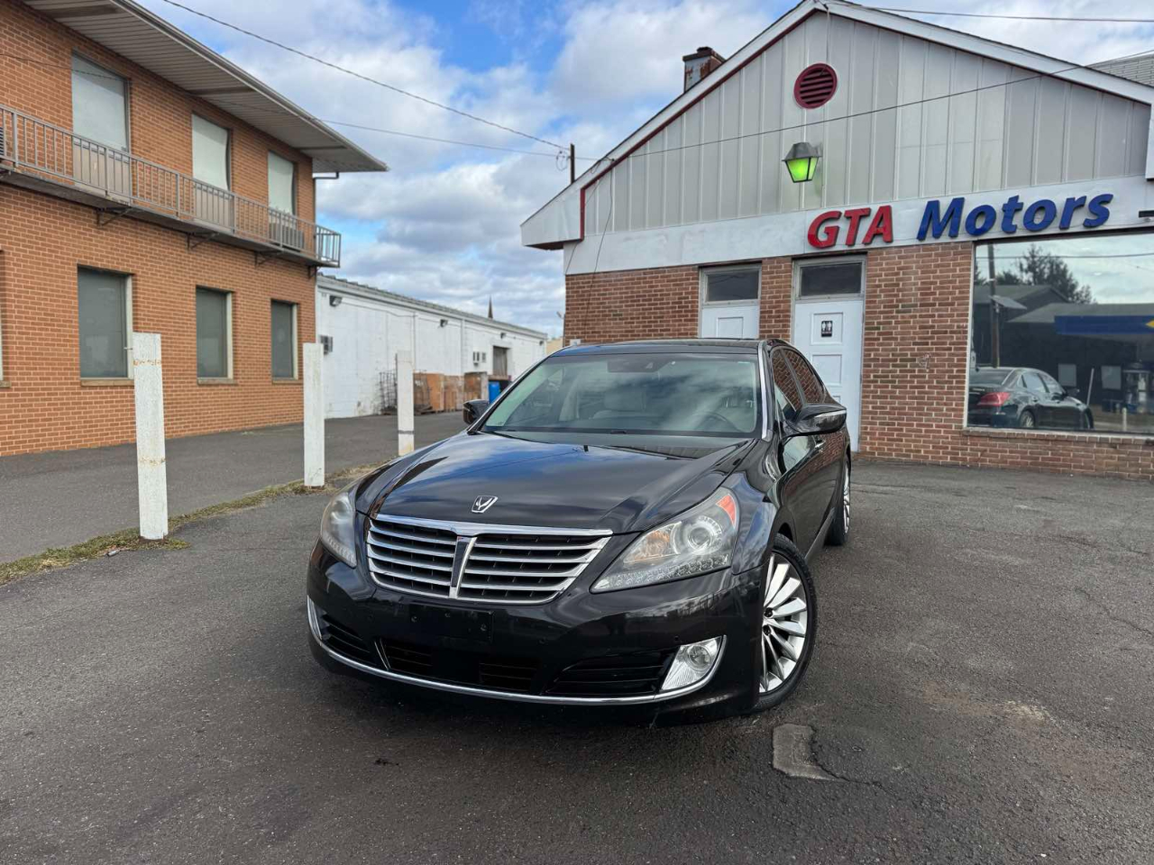 Hyundai Equus 4dr Sdn Signature 2014