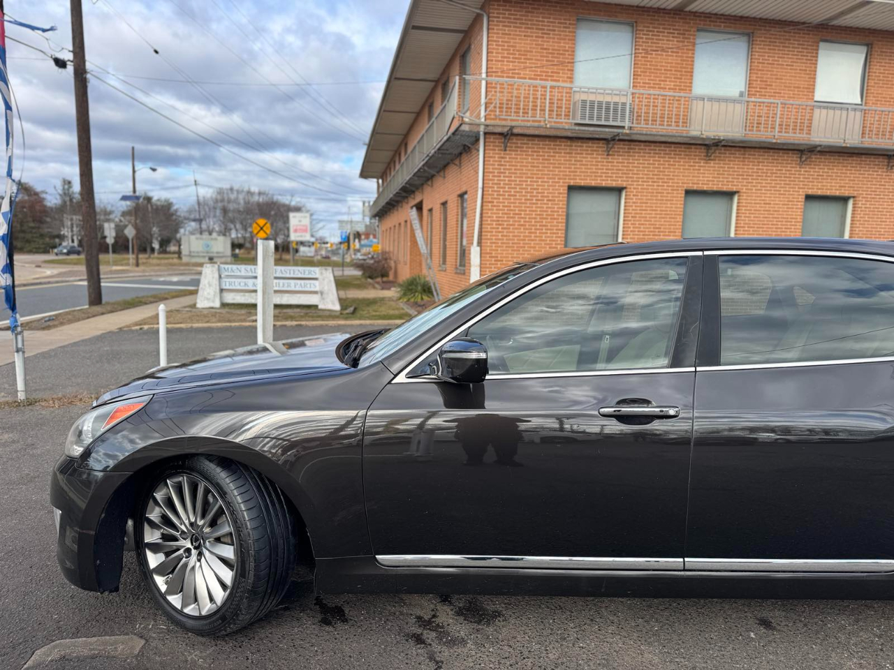 Hyundai Equus 4dr Sdn Signature 2014