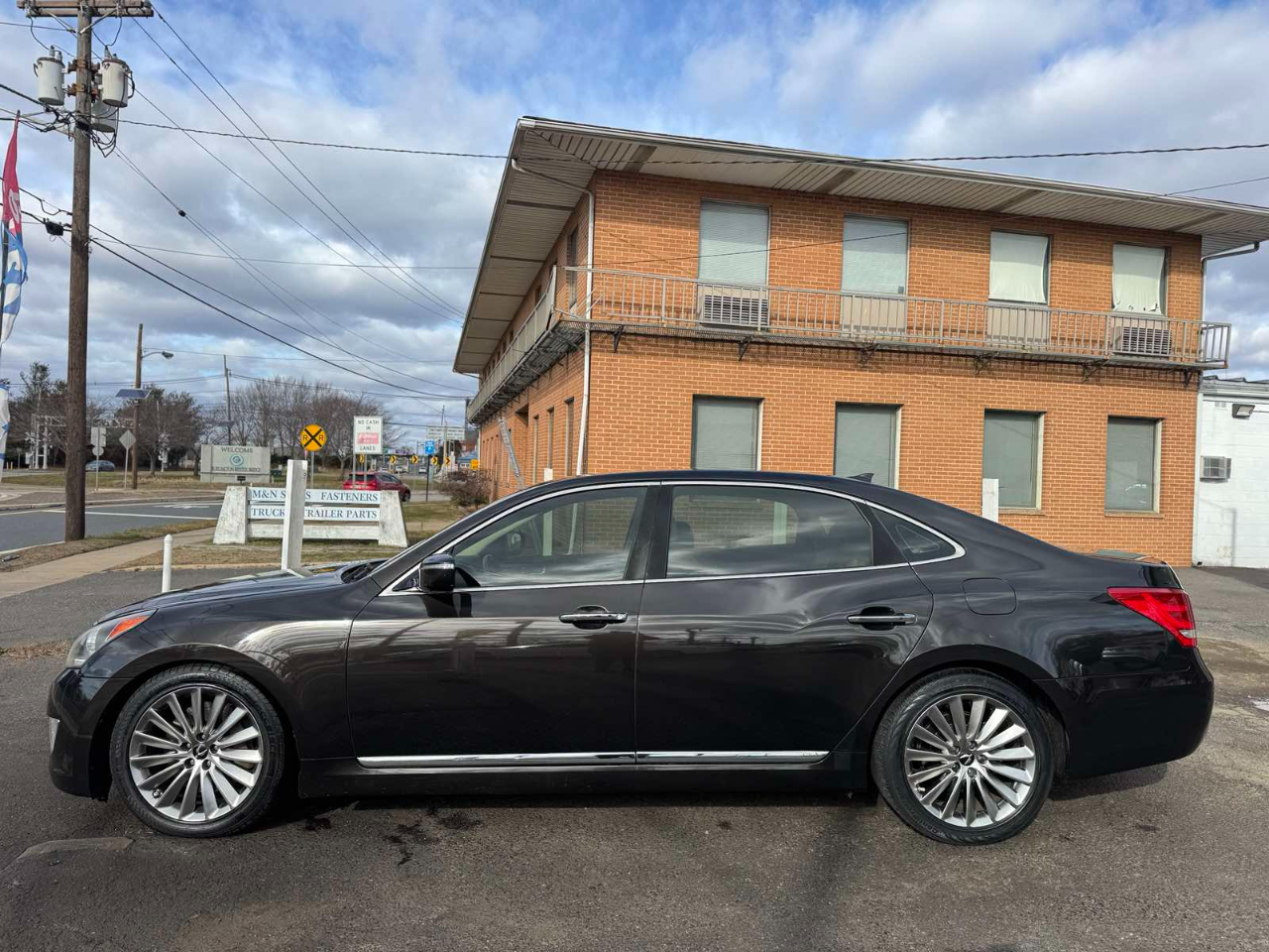 Hyundai Equus 4dr Sdn Signature 2014