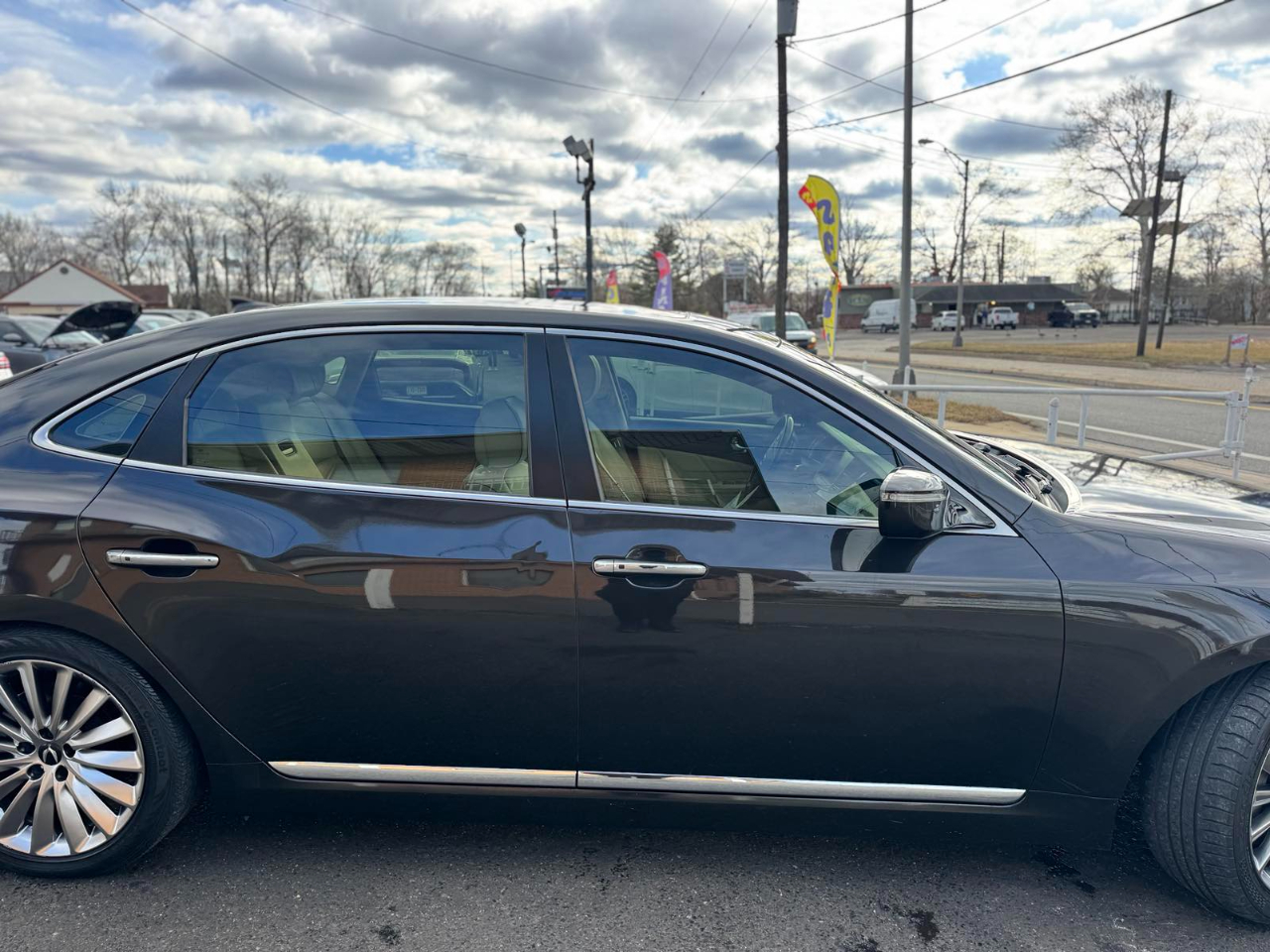 Hyundai Equus 4dr Sdn Signature 2014