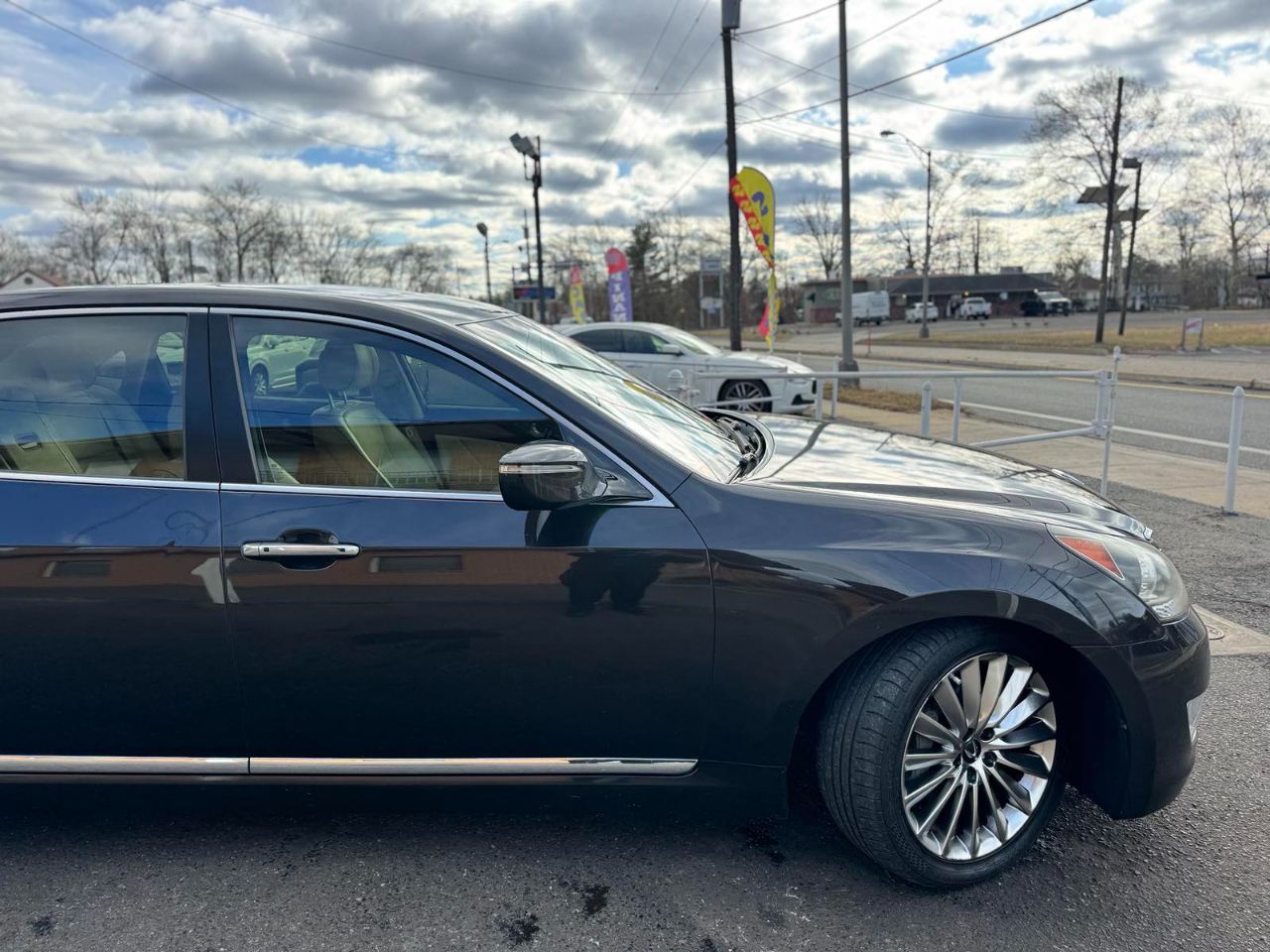 Hyundai Equus 4dr Sdn Signature 2014