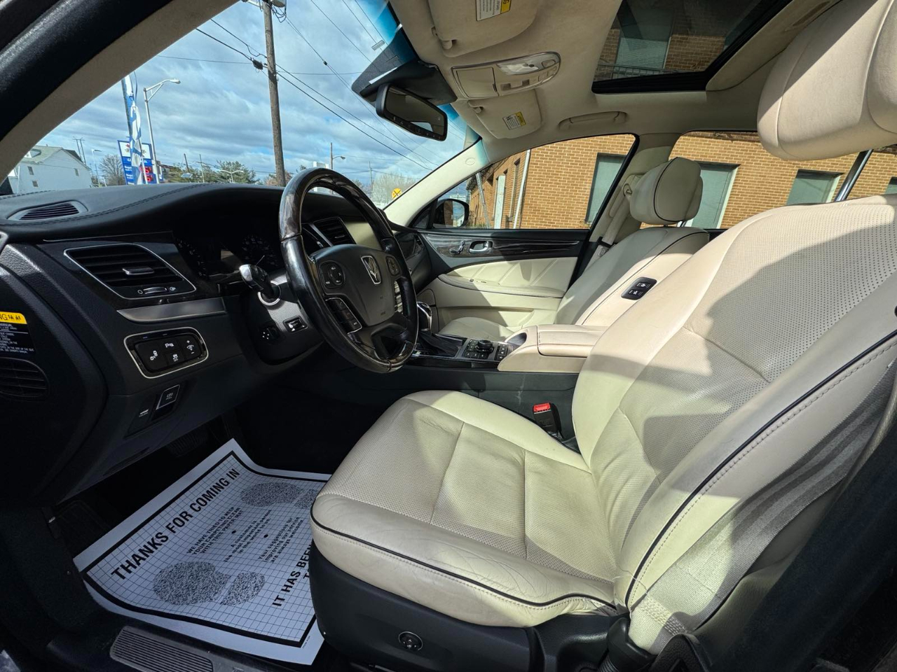 Hyundai Equus 4dr Sdn Signature 2014