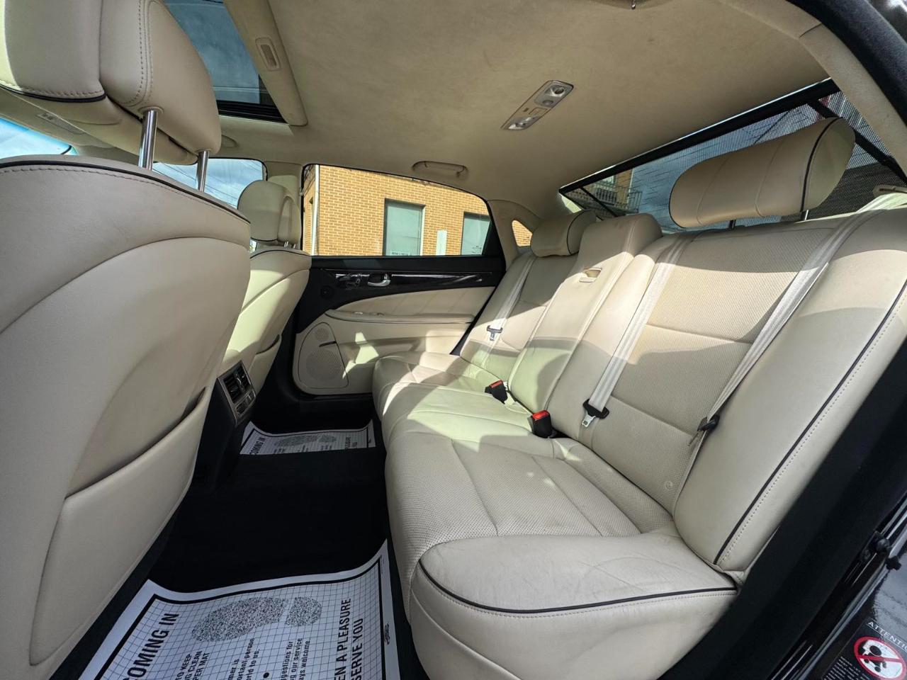 Hyundai Equus 4dr Sdn Signature 2014