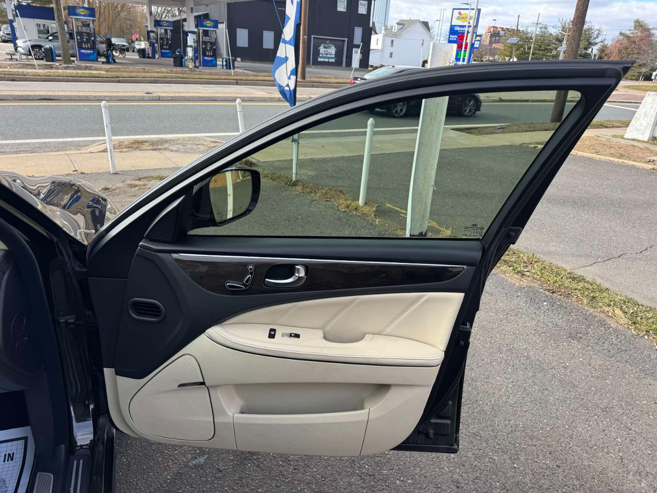 Hyundai Equus 4dr Sdn Signature 2014