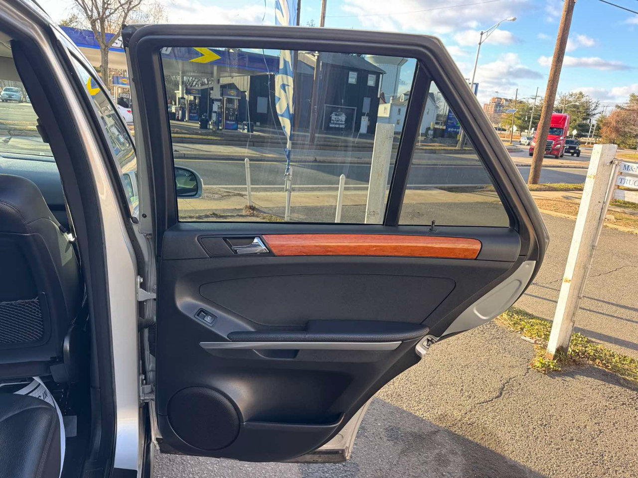 Mercedes-Benz M-Class 4MATIC 4dr 3.5L 2006