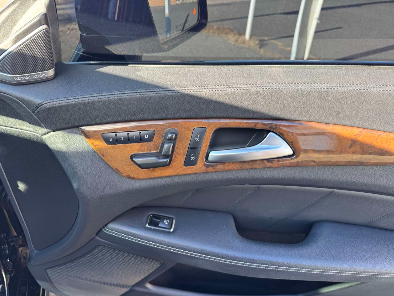 Mercedes-Benz CLS-Class 4dr Sdn CLS 550 RWD 2014