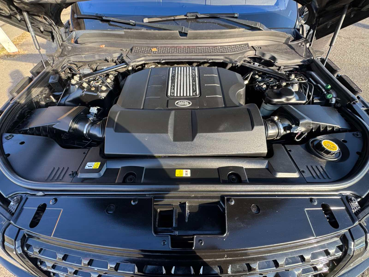 Land Rover Range Rover V8 Supercharged SWB 2017