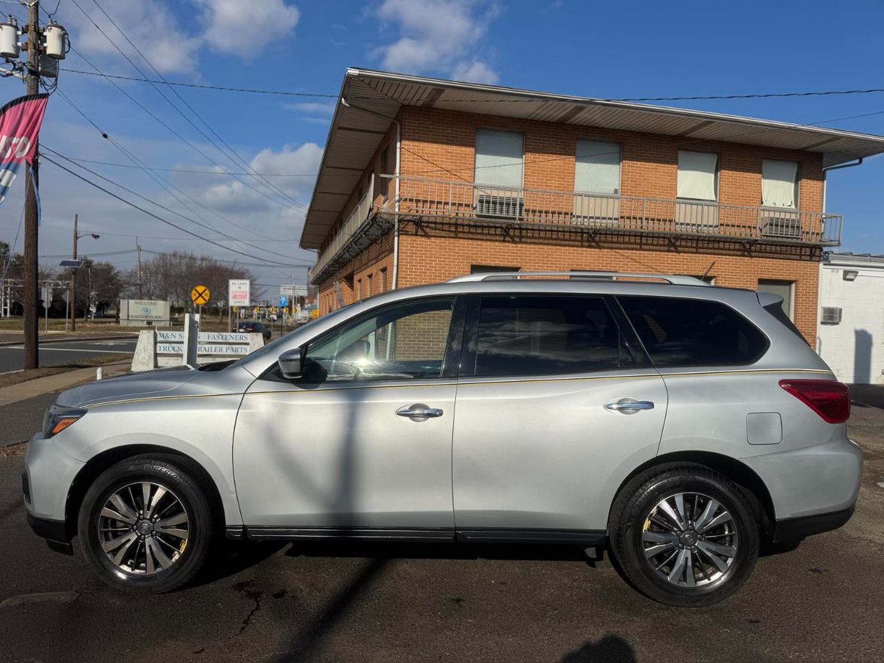 Nissan Pathfinder 4x4 SV 2018
