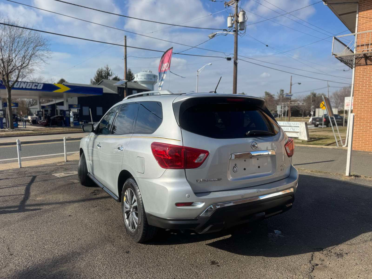 Nissan Pathfinder 4x4 SV 2018