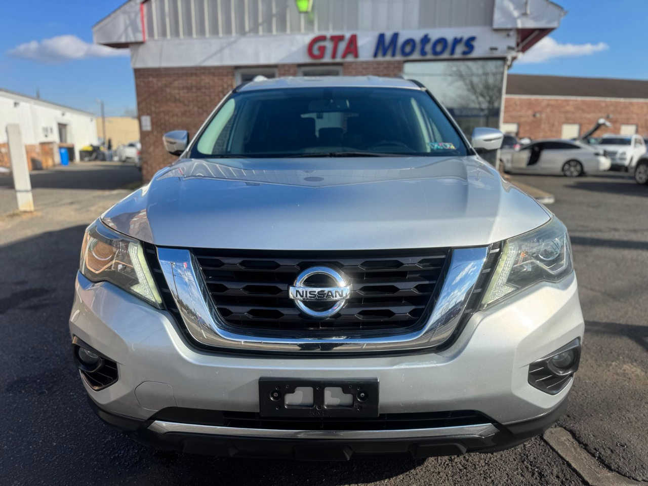 Nissan Pathfinder 4x4 SV 2018