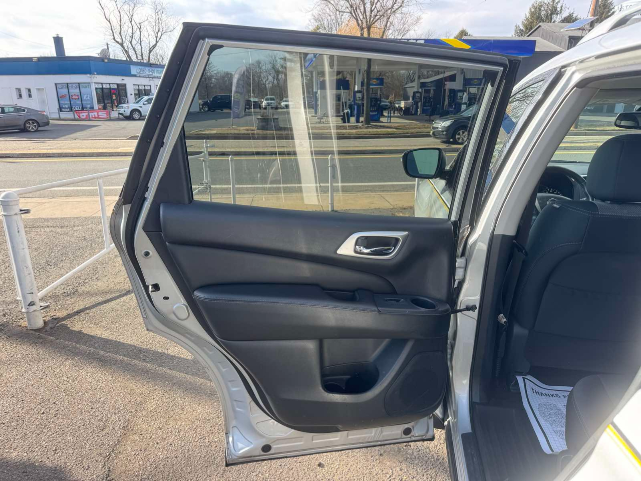 Nissan Pathfinder 4x4 SV 2018