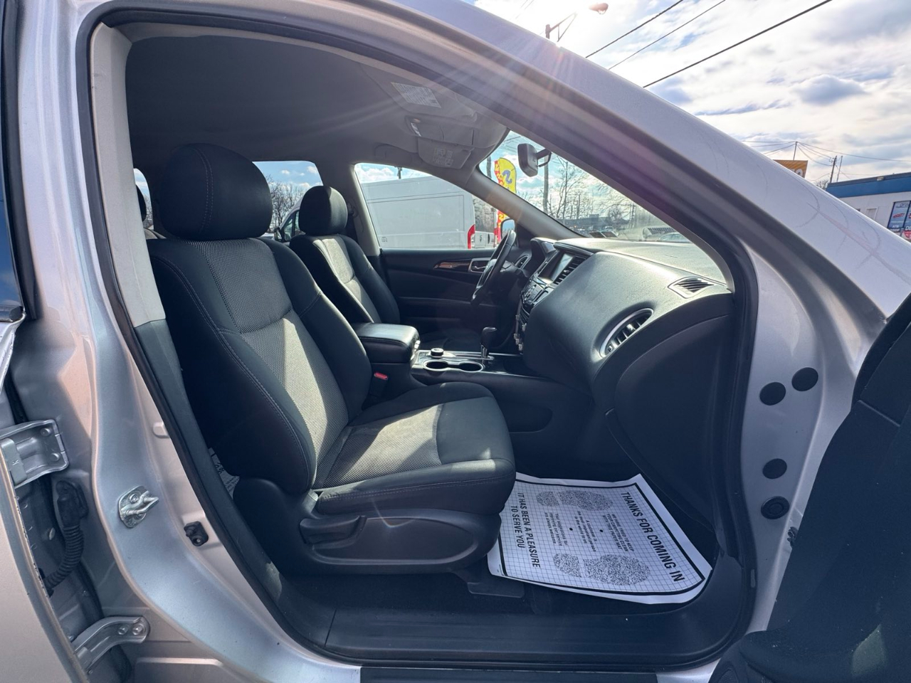 Nissan Pathfinder 4x4 SV 2018