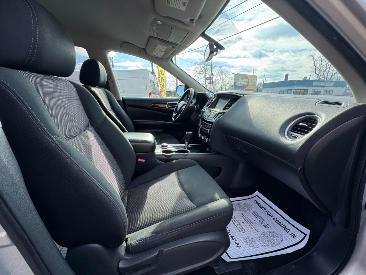 Nissan Pathfinder 4x4 SV 2018