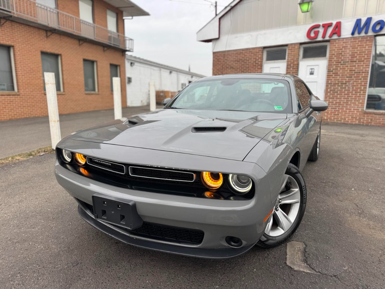 Dodge Challenger SXT RWD 2019