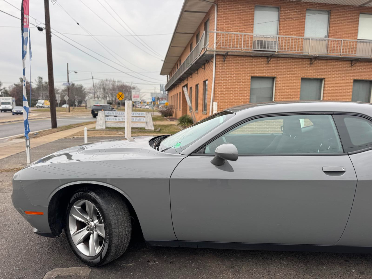 Dodge Challenger SXT RWD 2019