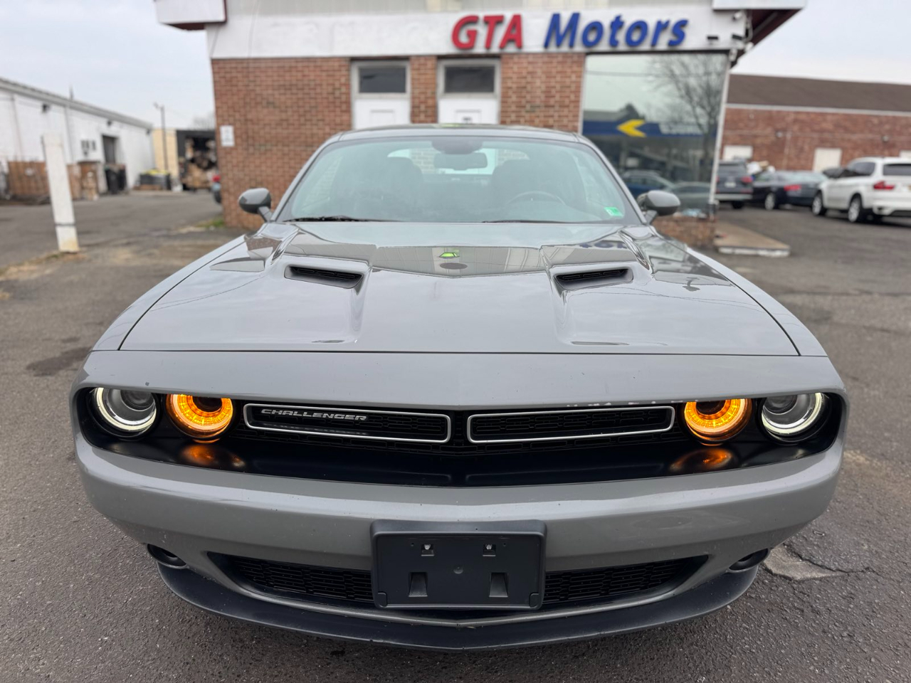 Dodge Challenger SXT RWD 2019