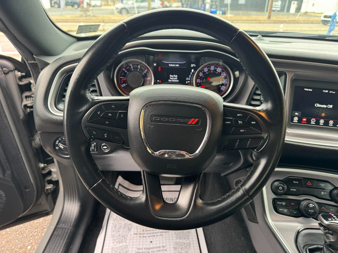 Dodge Challenger SXT RWD 2019