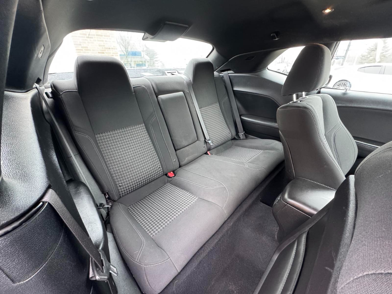 Dodge Challenger SXT RWD 2019