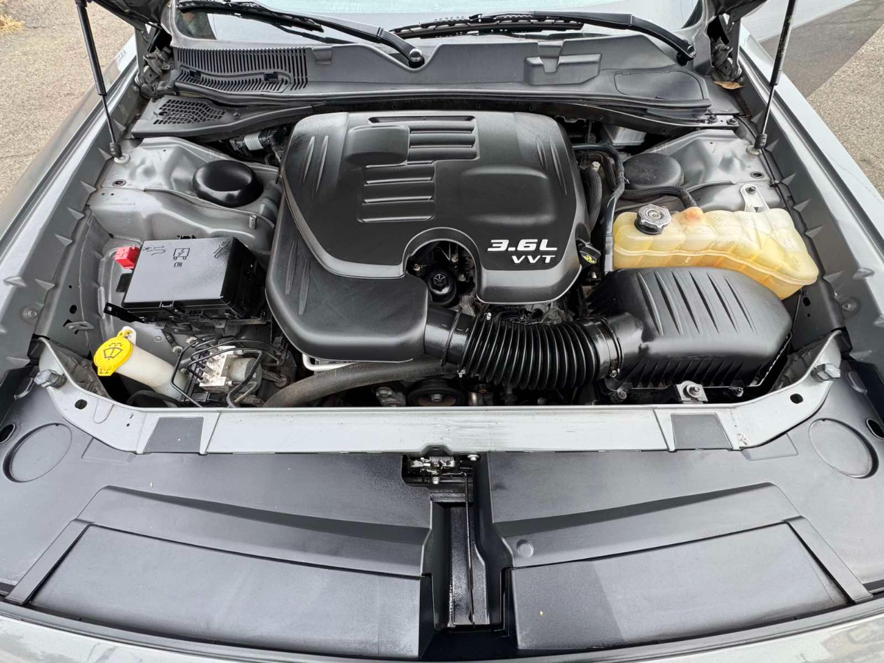 Dodge Challenger SXT RWD 2019