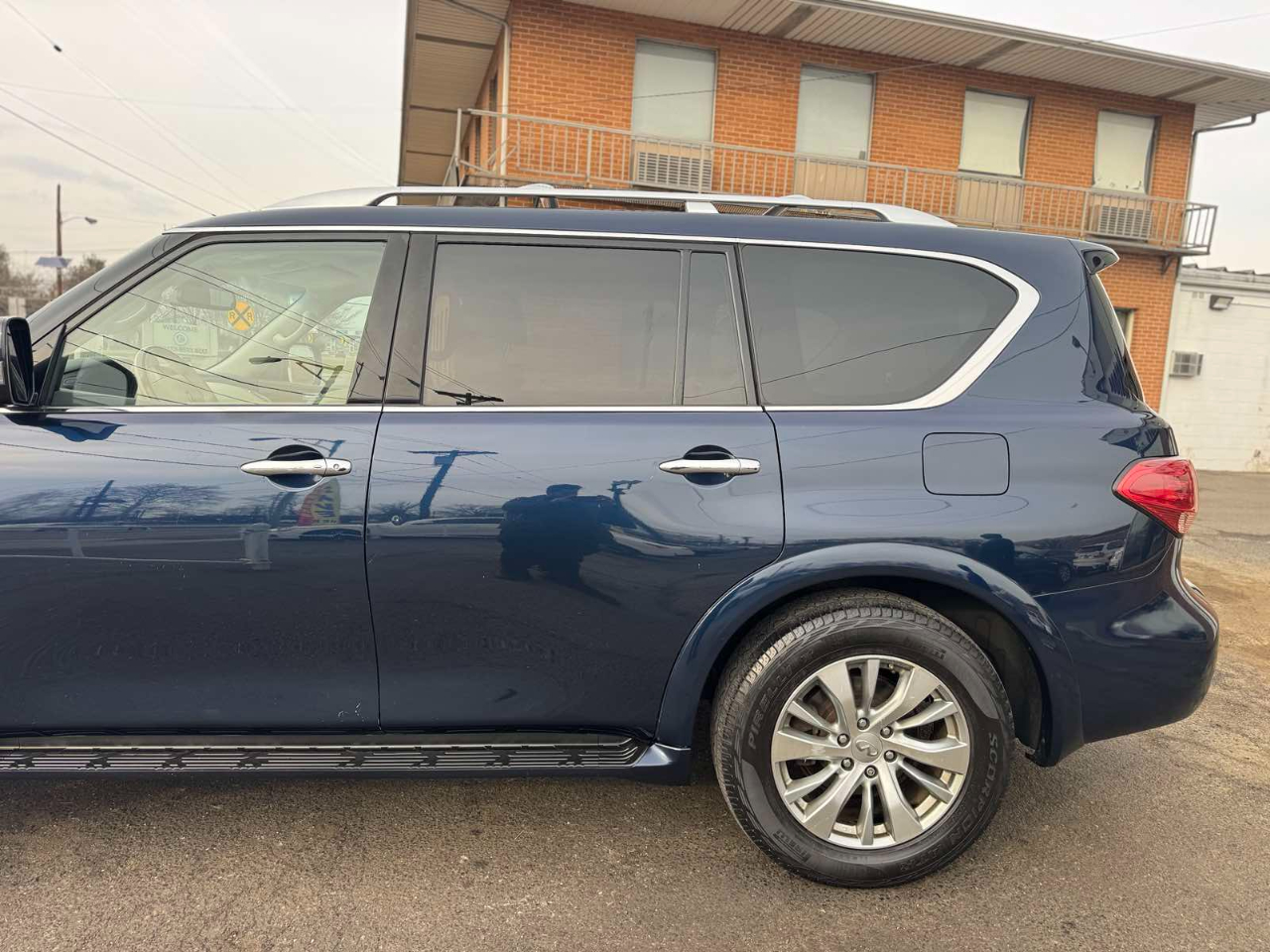 Infiniti QX80 4WD 4dr 2016
