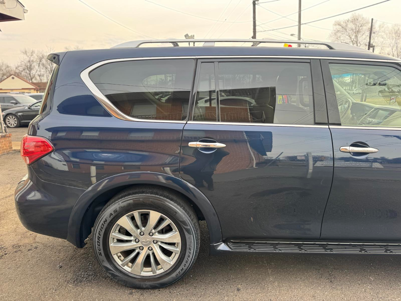 Infiniti QX80 4WD 4dr 2016