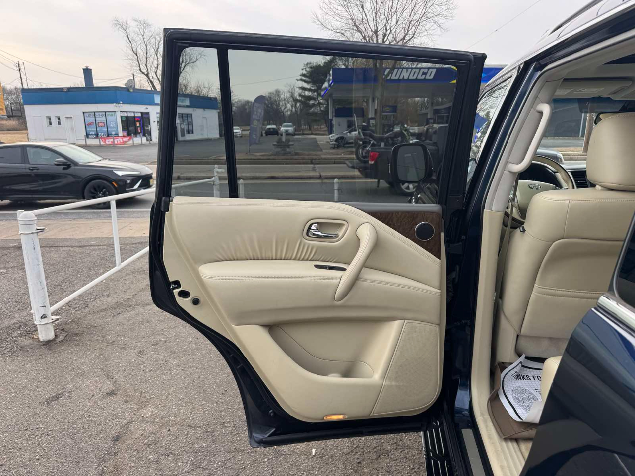 Infiniti QX80 4WD 4dr 2016