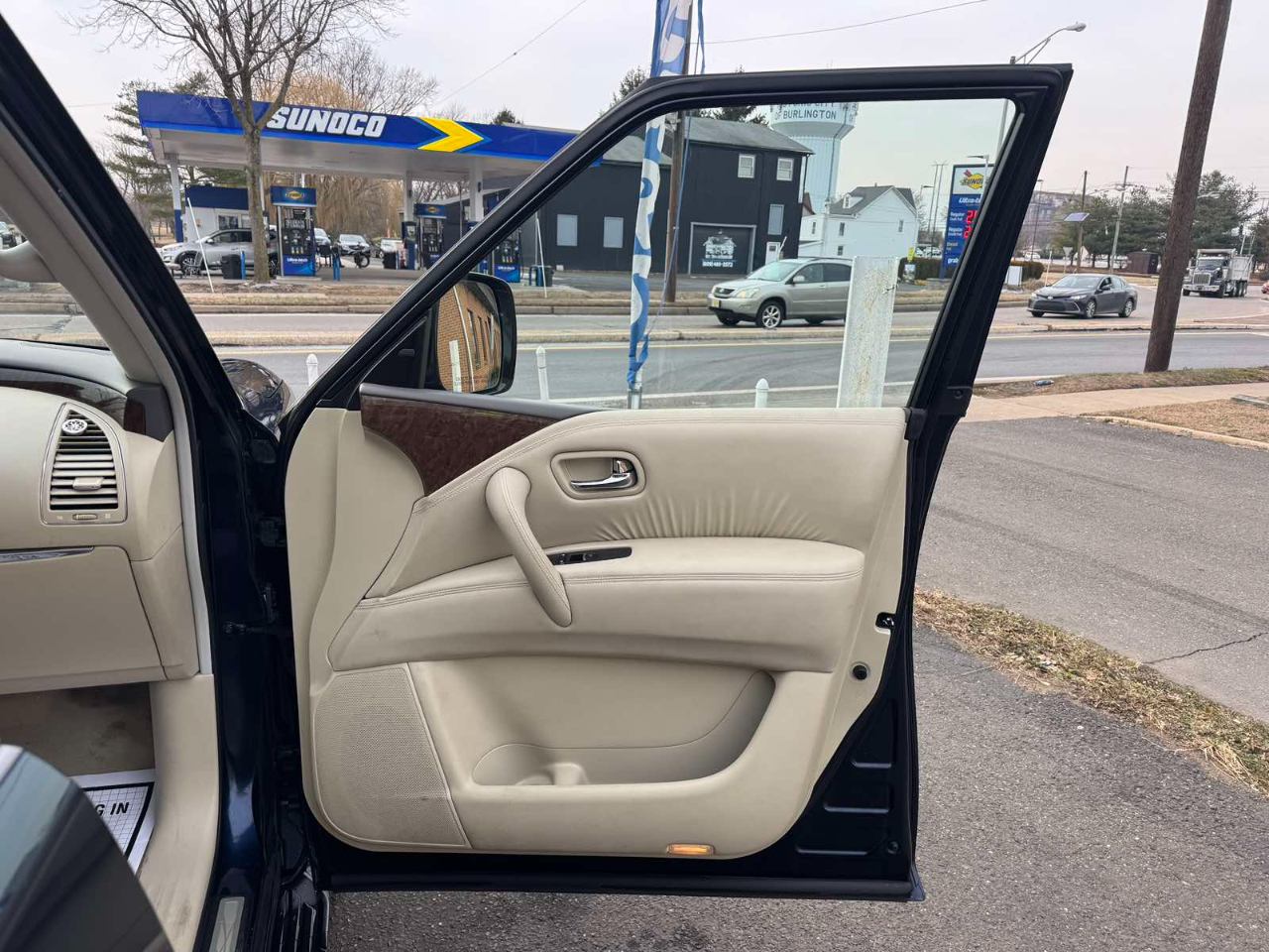 Infiniti QX80 4WD 4dr 2016