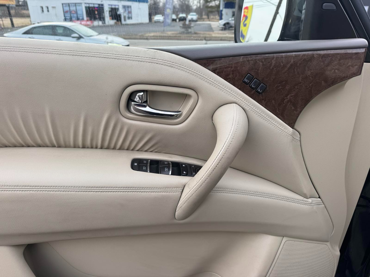 Infiniti QX80 4WD 4dr 2016