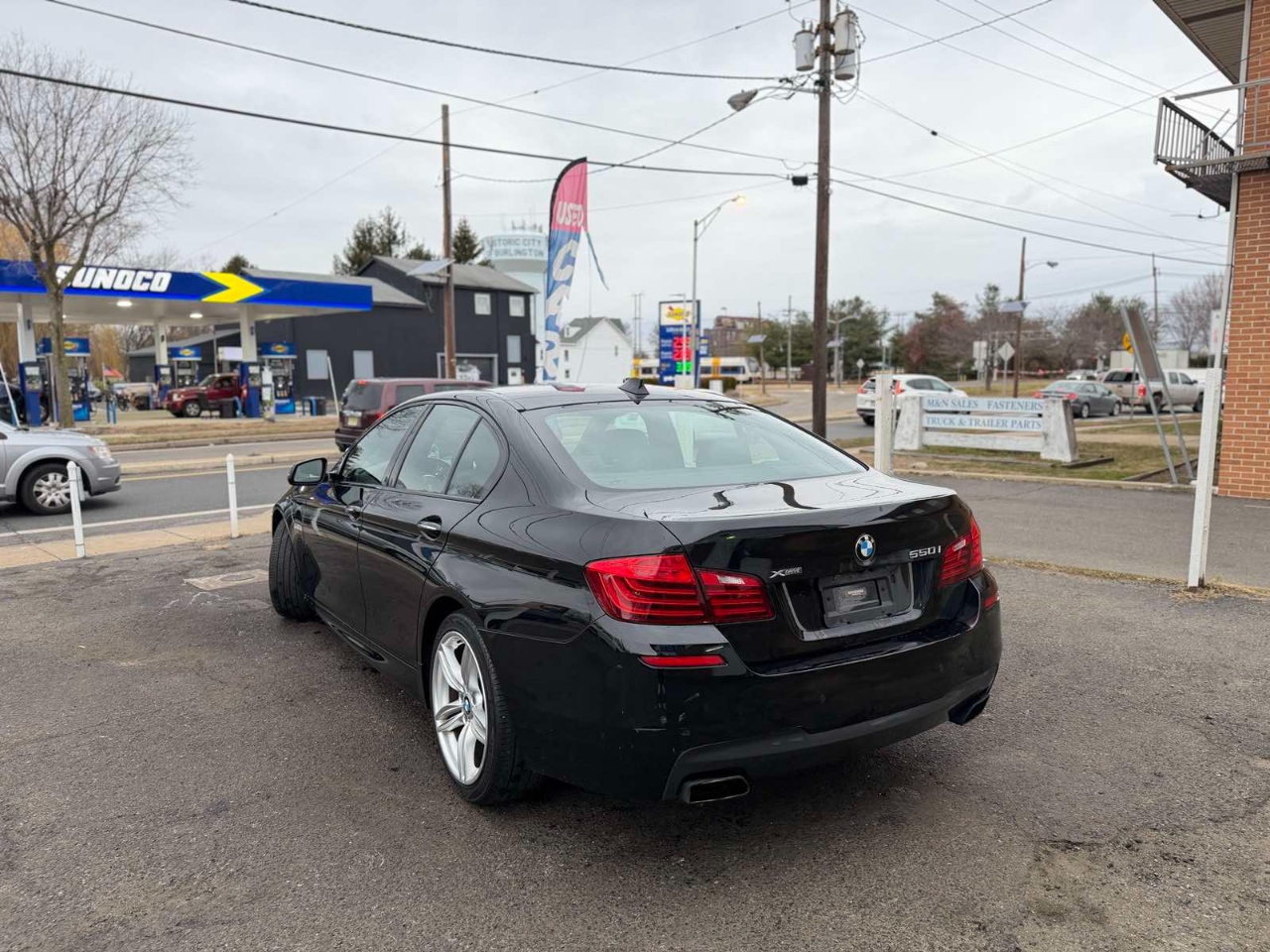 BMW 5 Series 4dr Sdn 550i xDrive AWD 2015