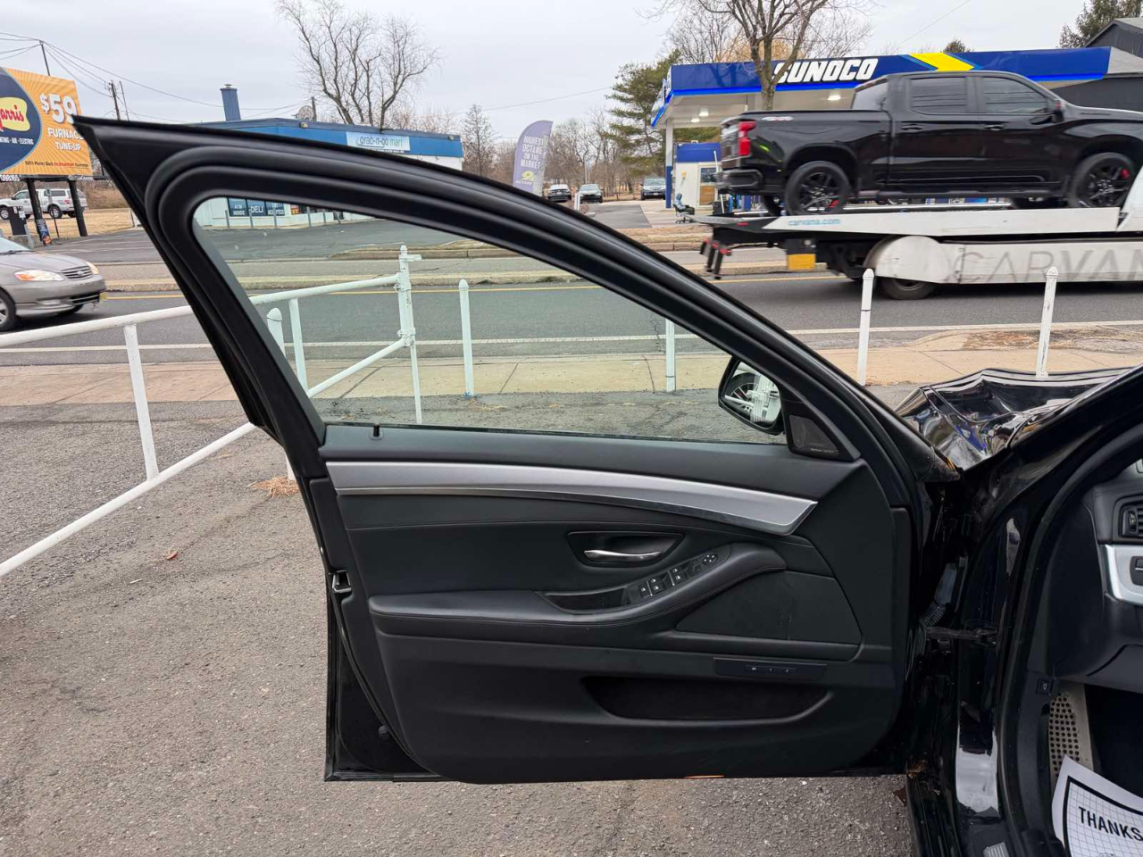 BMW 5 Series 4dr Sdn 550i xDrive AWD 2015