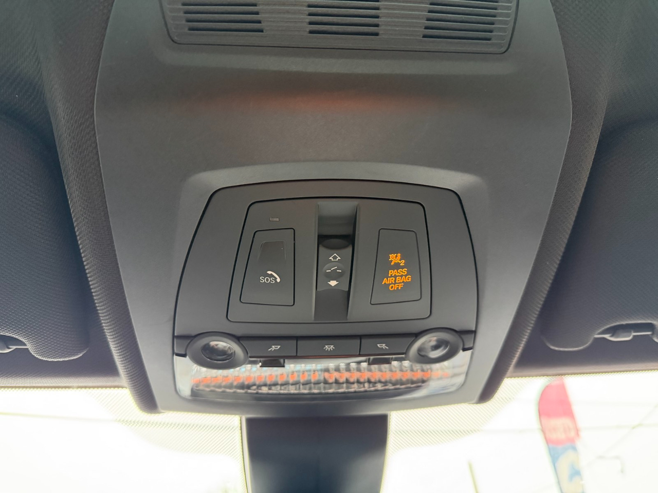 BMW 5 Series 4dr Sdn 550i xDrive AWD 2015