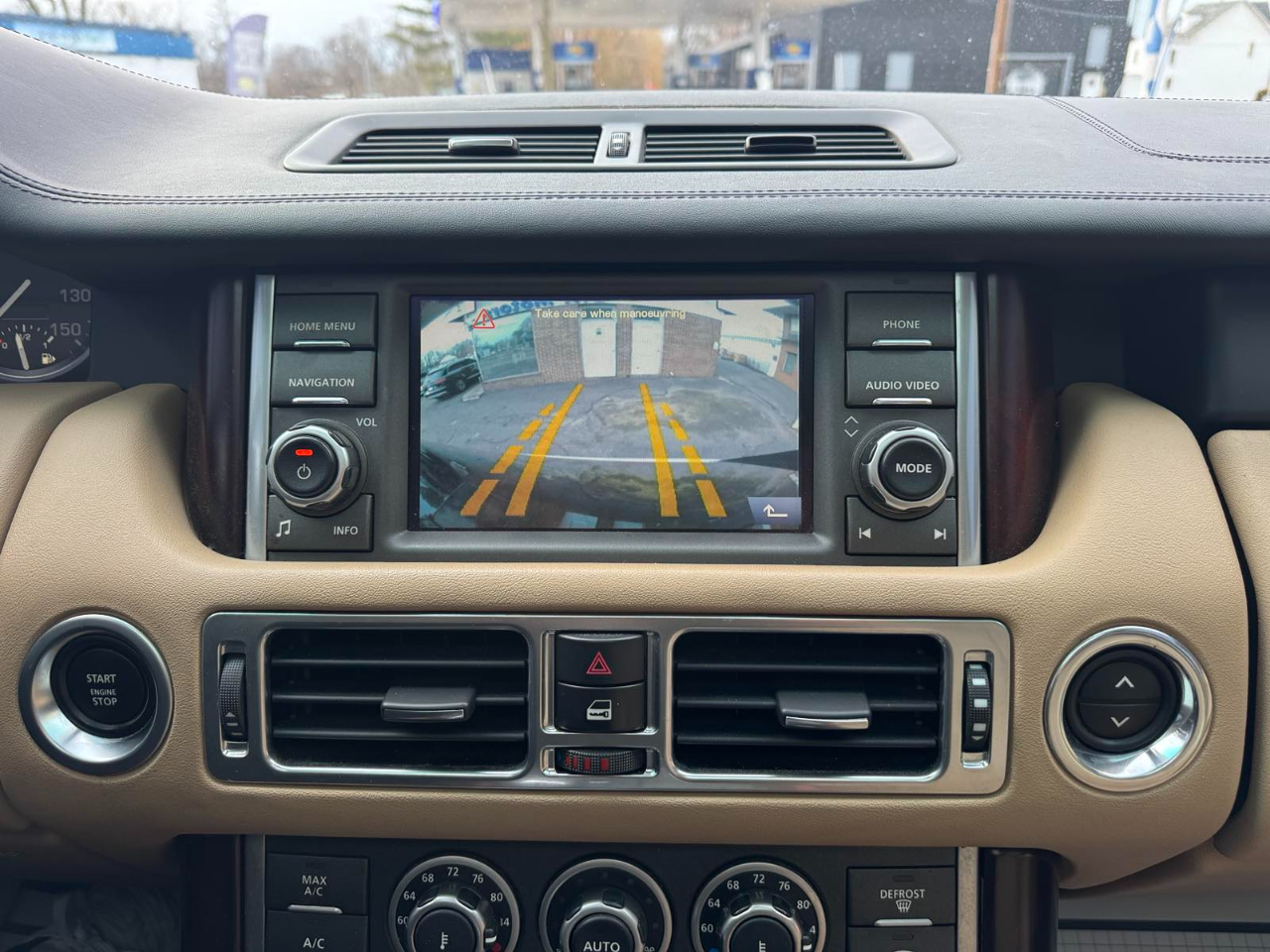 Land Rover Range Rover 4WD 4dr HSE LUX 2010