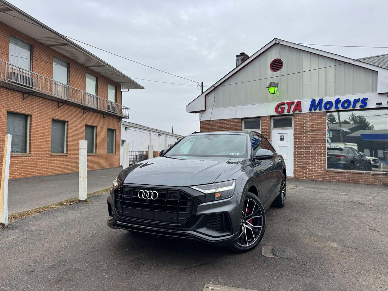 Audi Q8 Premium Plus 55 TFSI quattro 2019