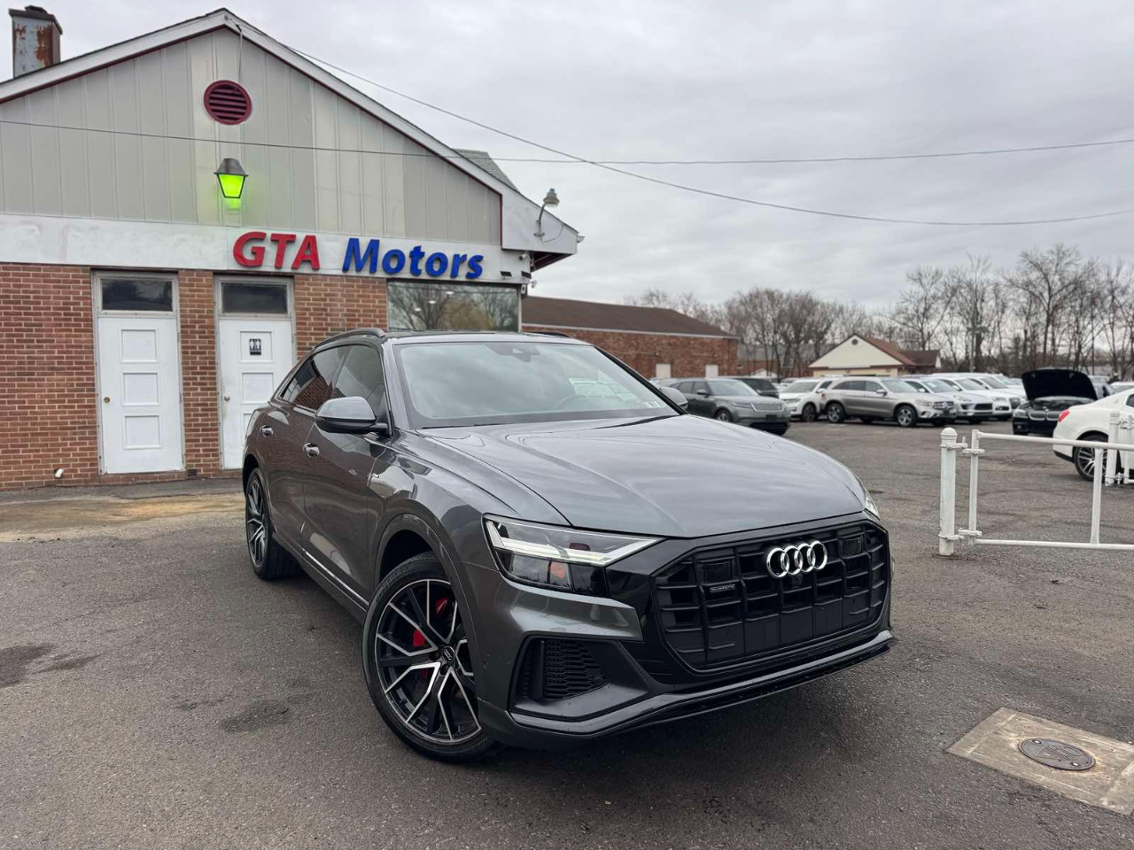 Audi Q8 Premium Plus 55 TFSI quattro 2019