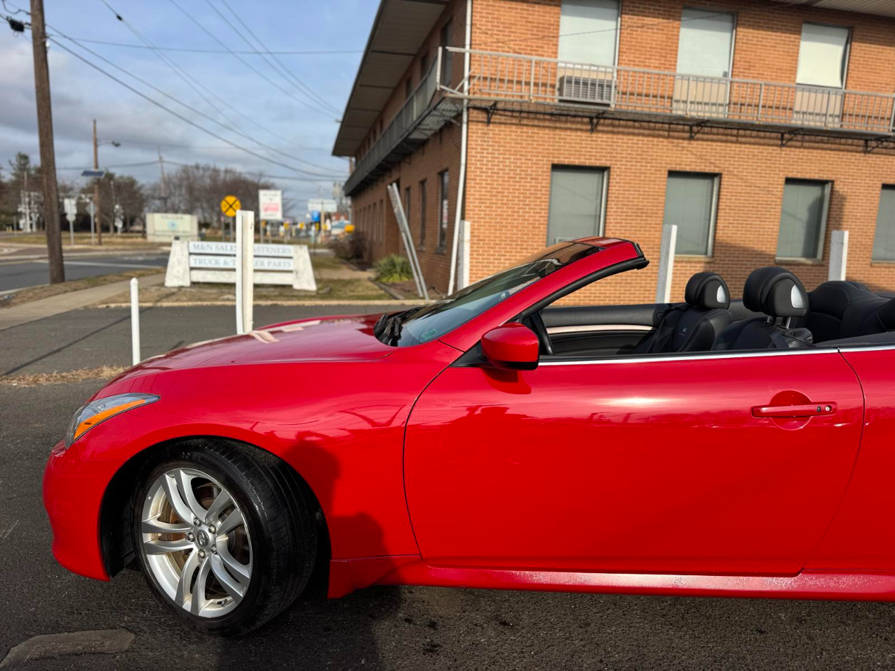 Infiniti G37 Convertible 2dr Base 2009