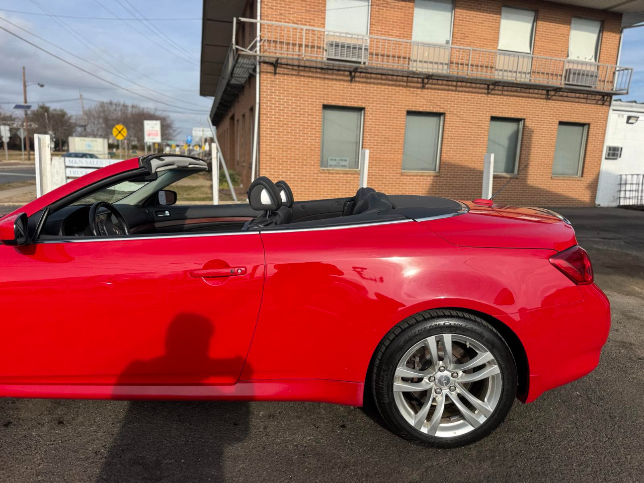 Infiniti G37 Convertible 2dr Base 2009