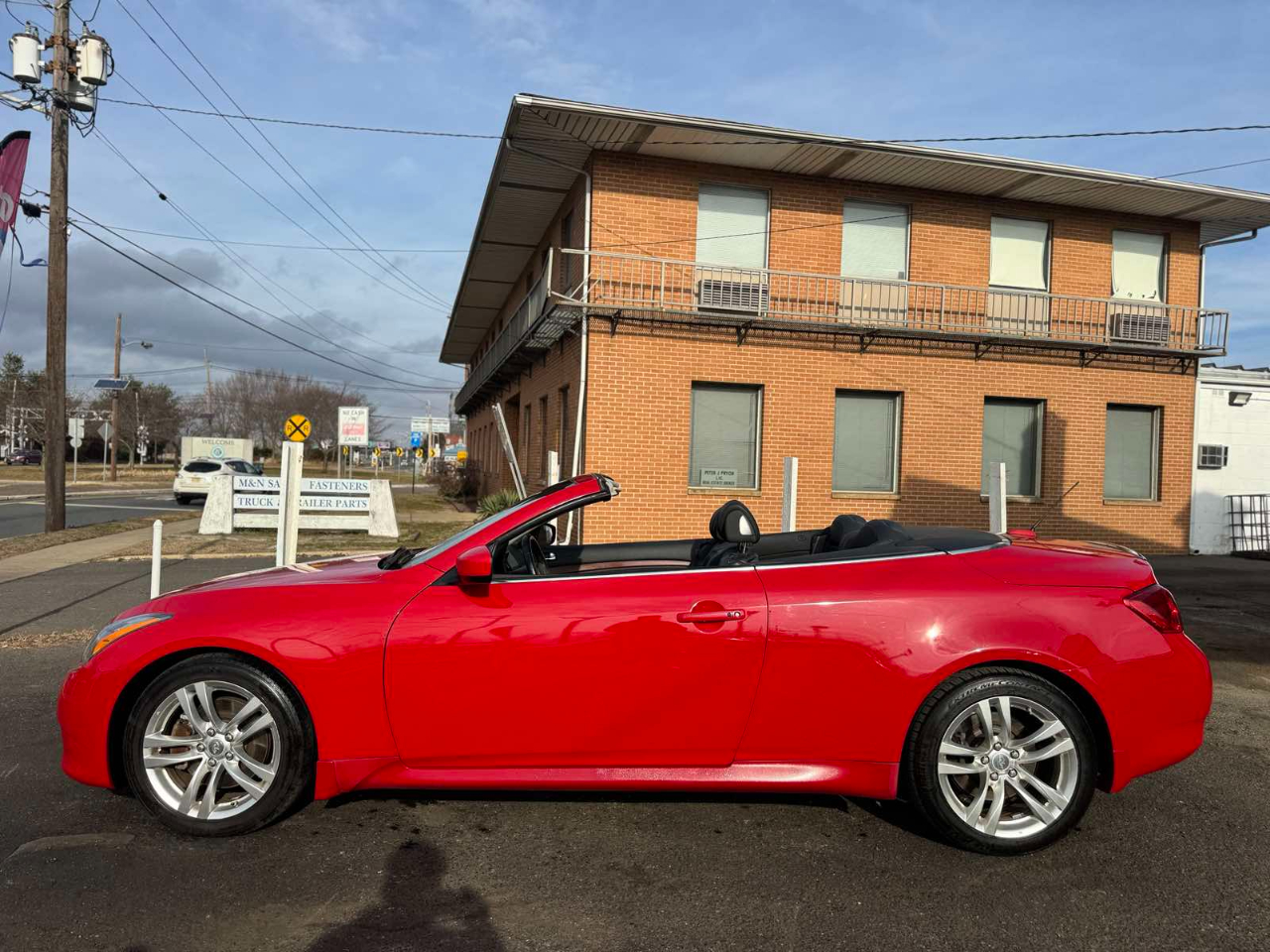 Infiniti G37 Convertible 2dr Base 2009
