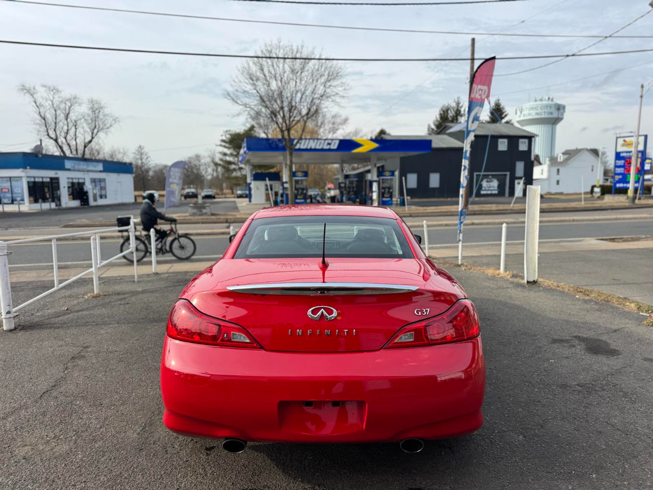 Infiniti G37 Convertible 2dr Base 2009