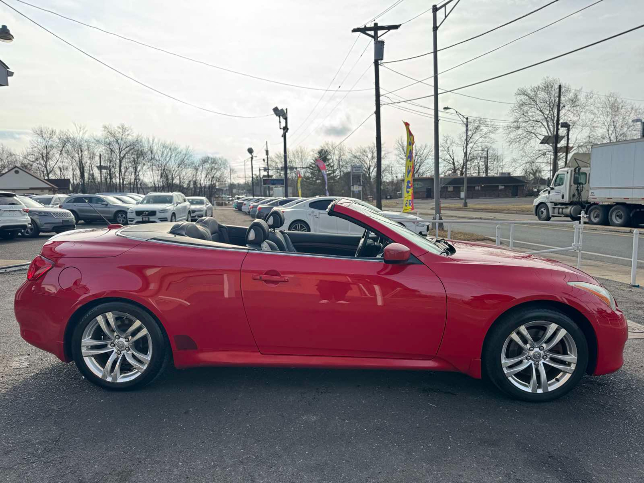 Infiniti G37 Convertible 2dr Base 2009