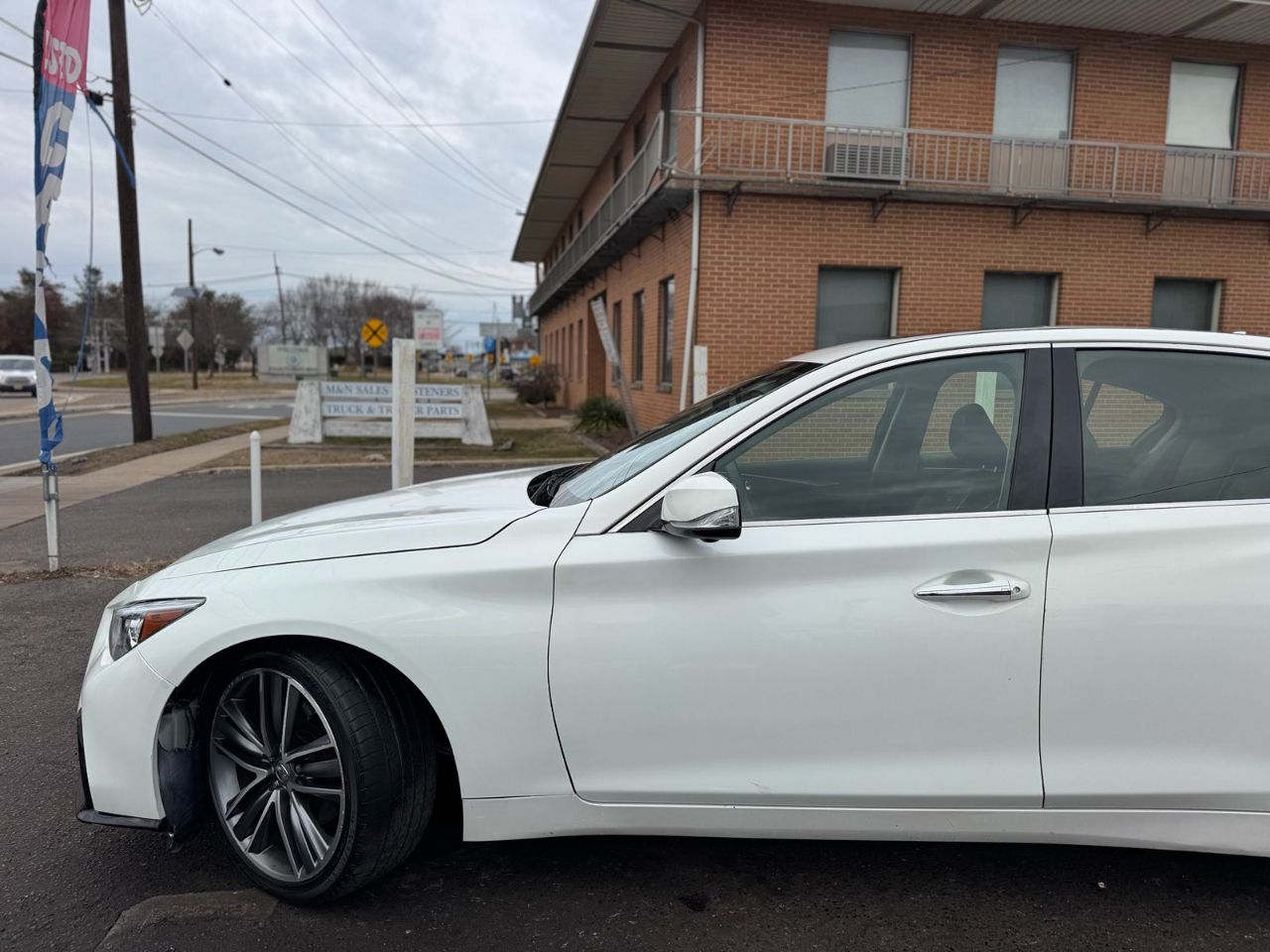 Infiniti Q50 4dr Sdn Premium AWD 2014
