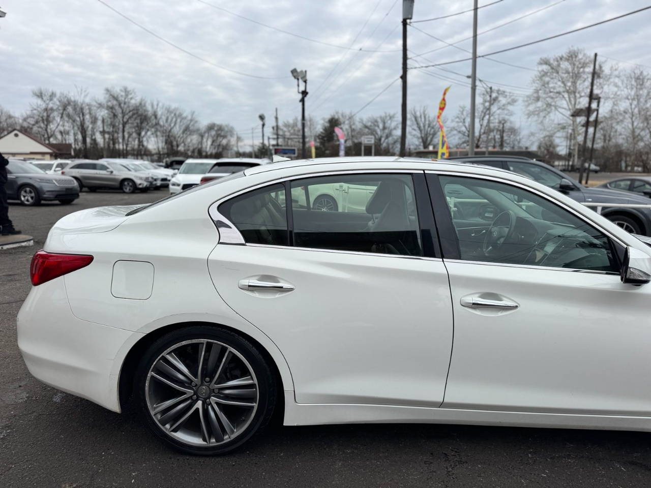 Infiniti Q50 4dr Sdn Premium AWD 2014