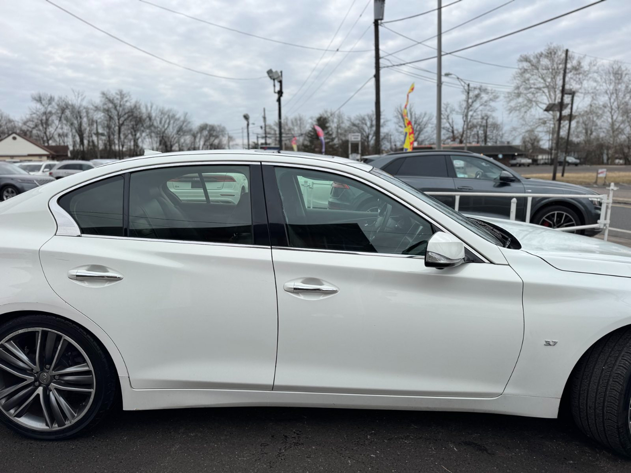 Infiniti Q50 4dr Sdn Premium AWD 2014
