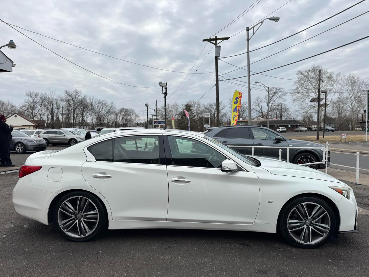 Infiniti Q50 4dr Sdn Premium AWD 2014
