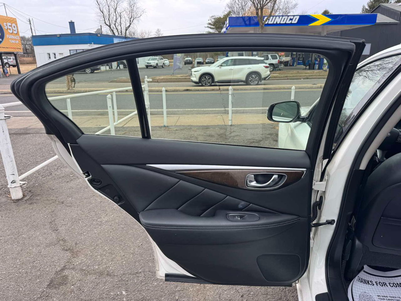 Infiniti Q50 4dr Sdn Premium AWD 2014