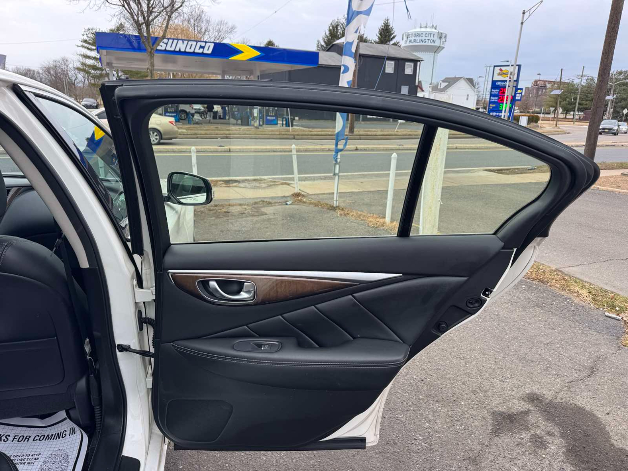 Infiniti Q50 4dr Sdn Premium AWD 2014